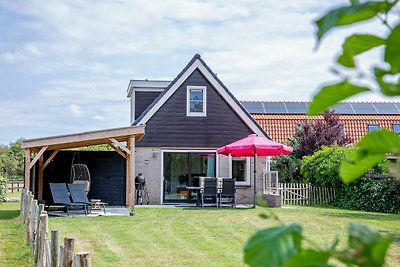 Ferienhaus mit Wellnessgarten