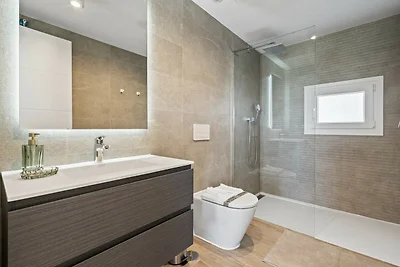 Chic Penthouse & Solarium ALCAZABA LAGOON...