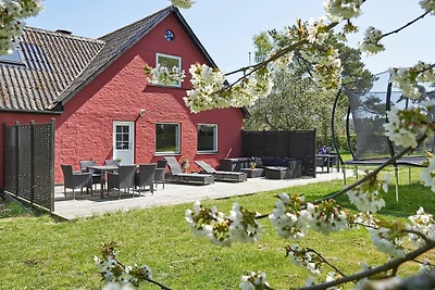 6 Personen Ferienhaus in Nexø-By Traum