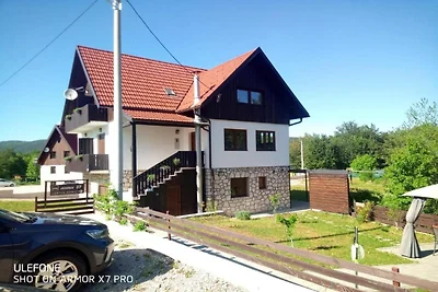 Guesthouse Family Bosnic -One bedroom apartme...