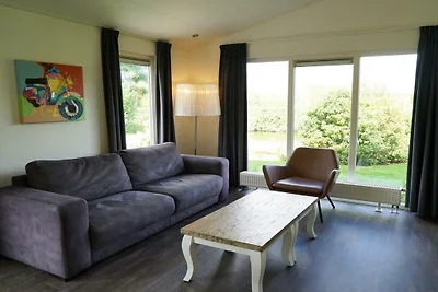 Vakantiehuis in Halfweg met terras
