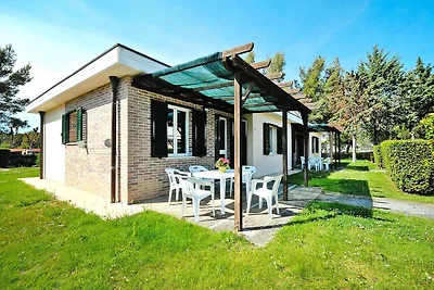 Villa in Cecina Mare bij Zandstrand