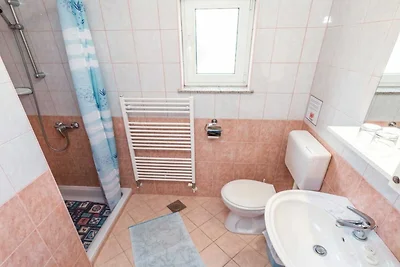 Scenic Seafront Brsec Apartment - Three Bedro...