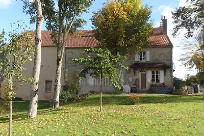 Authentisches Landhaus in Tannay mit Garten