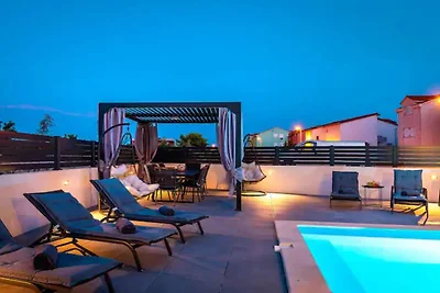Villa  With Pool