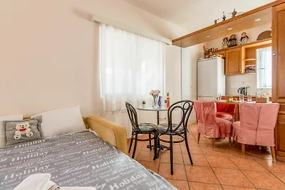 Gemütliche Wohnung in Porto Rafti