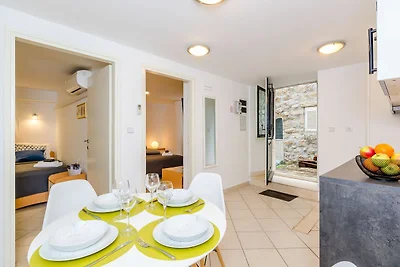 Apartment Domix - Two Bedroom Apartment
