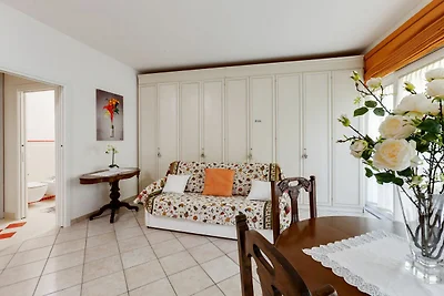 Moderno appartamento a Bardolino con terrazza