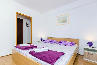 Apartments & Rooms Mihajica- Comfort Studio A...