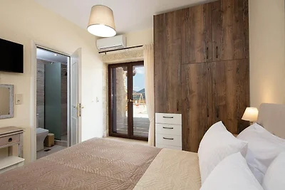 Nuova villa Melidoni con piscina