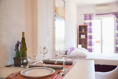 Tranquil and Stylish Apartment Kastel Novi - ...