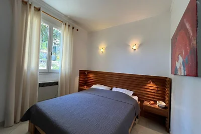 Ruhige Villa mit privatem Pool