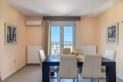 Villa in Adelianos Kampos mit Privatpool