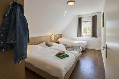 Kindvriendelijke villa met sauna in Limburg