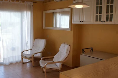 Wohnung in LEscala mit Swimmingpool