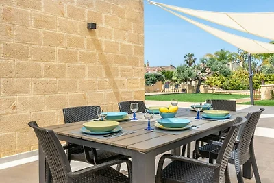 Villa alla baia dei Sette Emiri