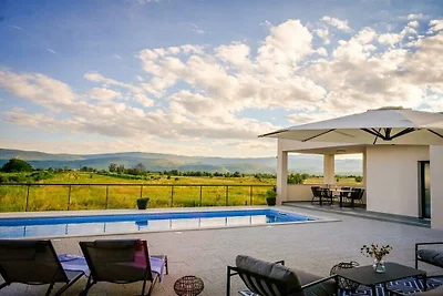 Villa in Imotski mit Schwimmbecken