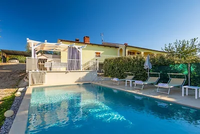 Vista Mar mit Pool