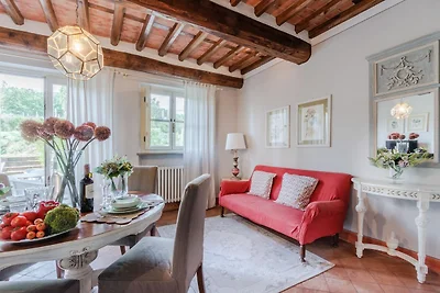 Bauernhaus in der Toskana mit Weinberg