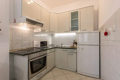 Comfort One Bedroom Apartment with Terrace an...