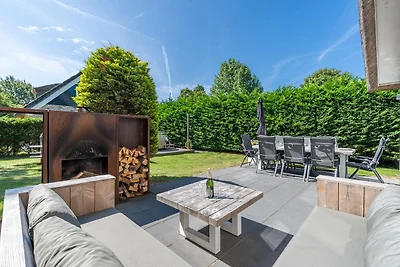 Luxuriöse Ferienvilla für 8 Personen