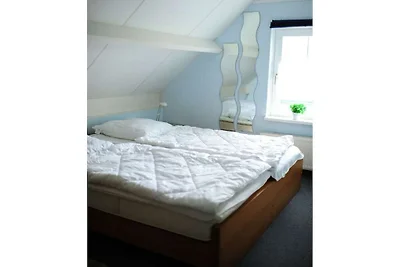 Holiday house in Ouddorp with Swimming Pool