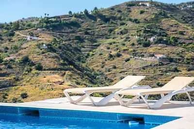 Finca in TORROX met zwembad