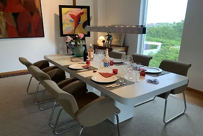 Villa in Bergenaanzee met zwembad