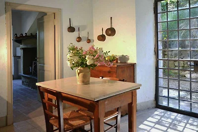 Villa a Sermugnano vicino al lago