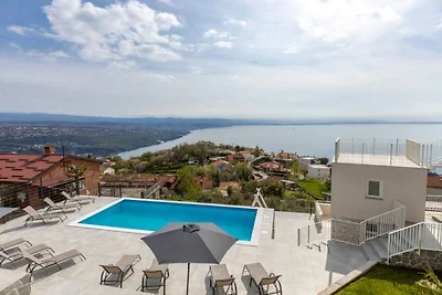 Apartments Bregha - Three Bedroom Apartment w...