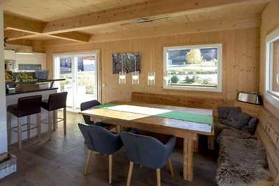 One-bedroom cabin