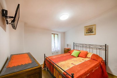 Gezellig vakantiehuis in Equi Terme met...