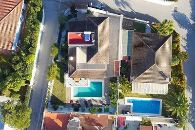 Villa moderna vicino alla spiaggia di...
