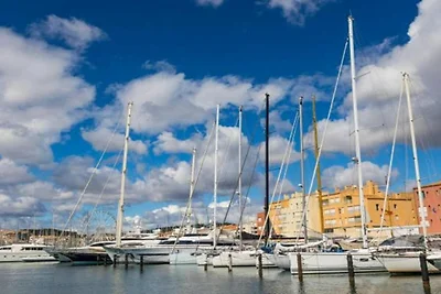 Appartement met één slaapkamer in Agde