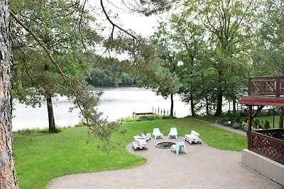 Ferienhaus mit Baumhaus, Sauna und Hot Tub, d...