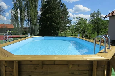 Casa di carattere con piscina/jacuzzi