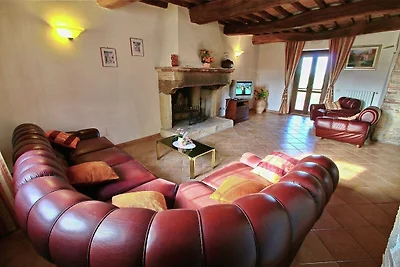 Magnifica villa con piscina a Torri