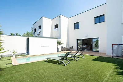 Moderne villa met privézwembad in Montpellier