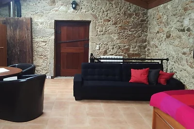 Maison en Pierre près de la Rivière Caima