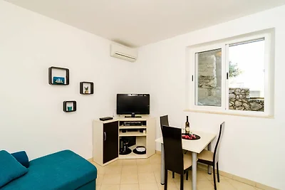 Apartment Eulalija- One-Bedroom Apartment wit...