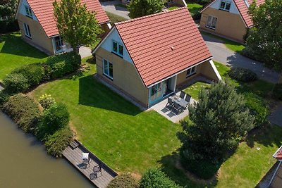 Huis met vaatwasser, 19 km. van Hoorn