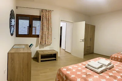 Höhlenwohnung mit Terrasse
