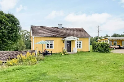 Charmantes Cottage am See in Torsebo
