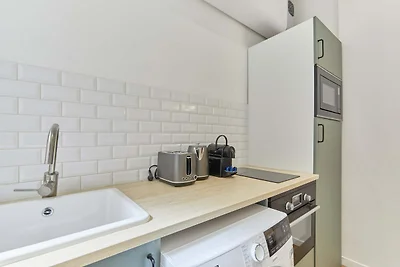 Lichte moderne studio vlakbij de Seine Parijs...