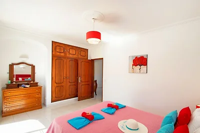 Villa vicino alla spiaggia del mare per 17...
