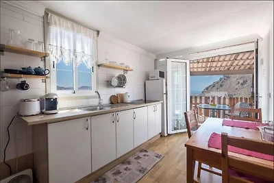Casa Sandra con terrazza privata e vista mare
