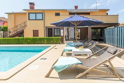 Villa a Marčana con piscina