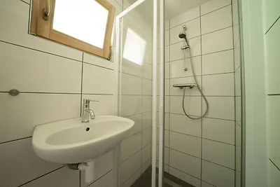Nice chalet with combimicrowave, 20km from...