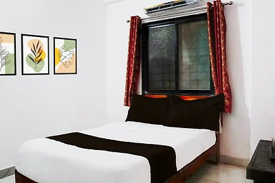 Super Hotel O Manjari Road