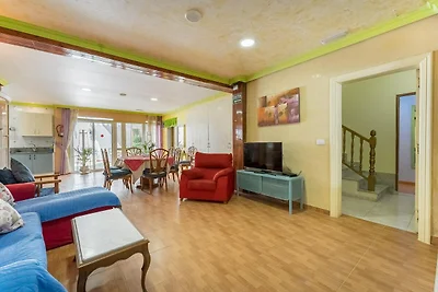 Appartamento con piscina e giardino...